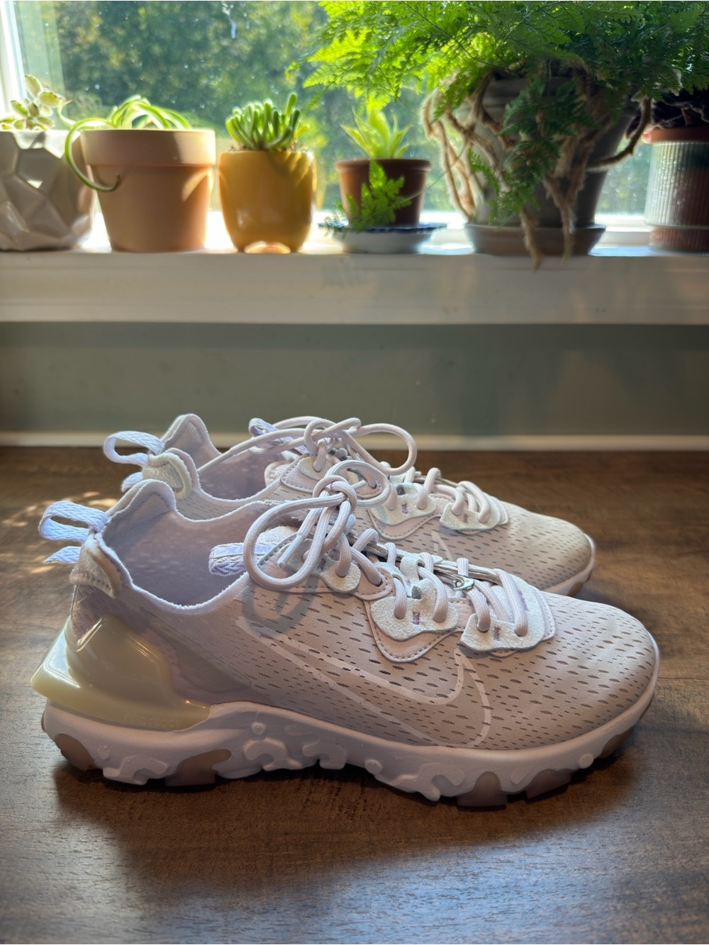 Nike Women’s React Vision 'Venice Lilac size 9